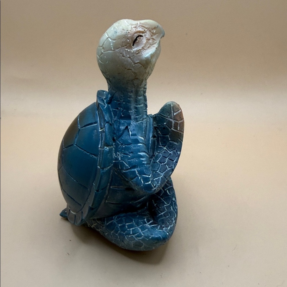 Meditating Turtle Reptile Decor - Blue and Cream - Picture 3 of 5